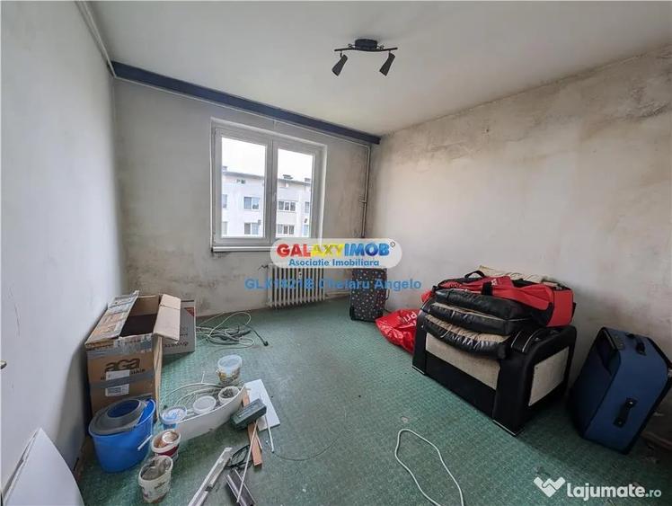 Apartament cu 4 camere semidecomandat în Central