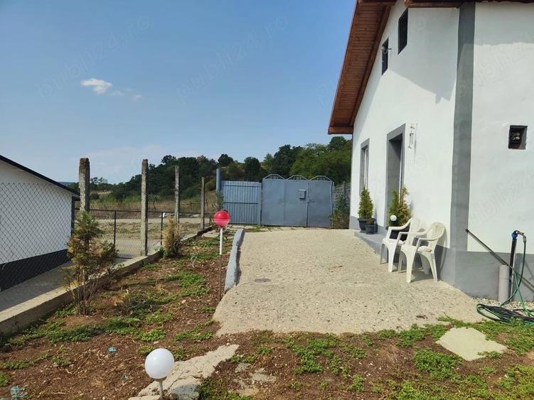 Casă cu 3 camere cu Teren 1850 Mp în Veștem