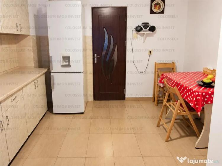 Apartament cu 3 camere decomandat în Uzina 2