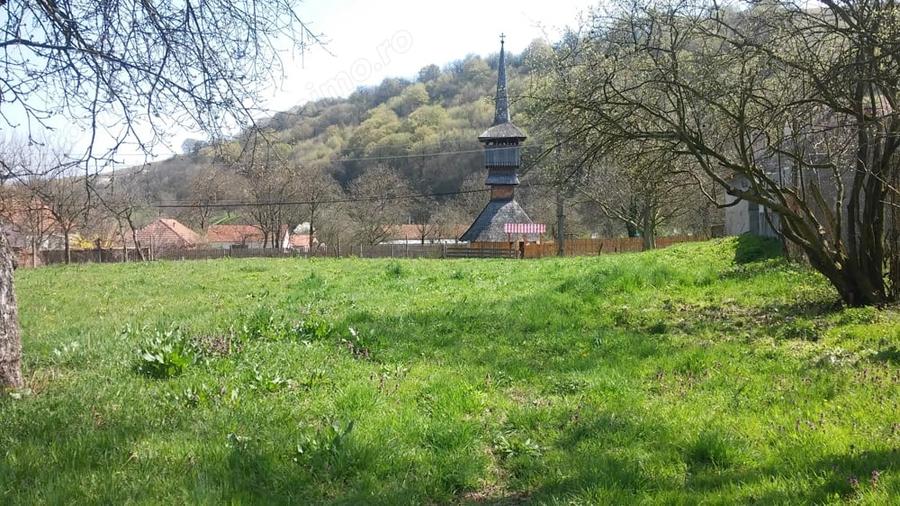 Teren de 2219 mp, în Lăpugiu de Jos