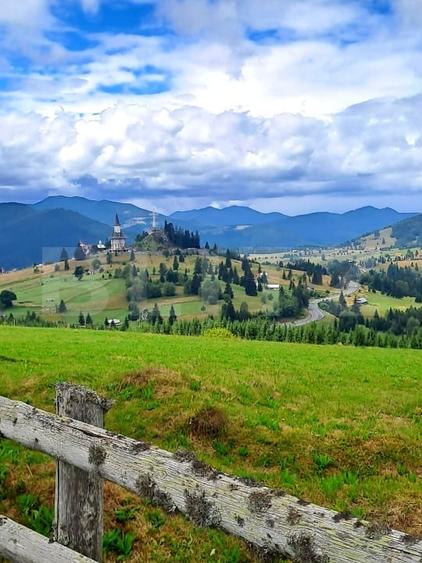Teren Construcții intravilan de 3936 mp, în Piatra Fântânele