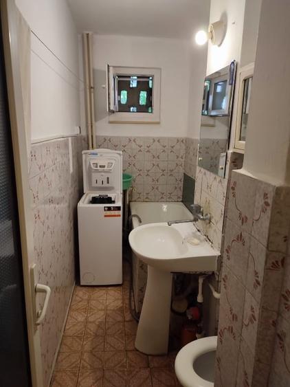 Inchiriez apartament  Tomis Nord 3 camere - 2
