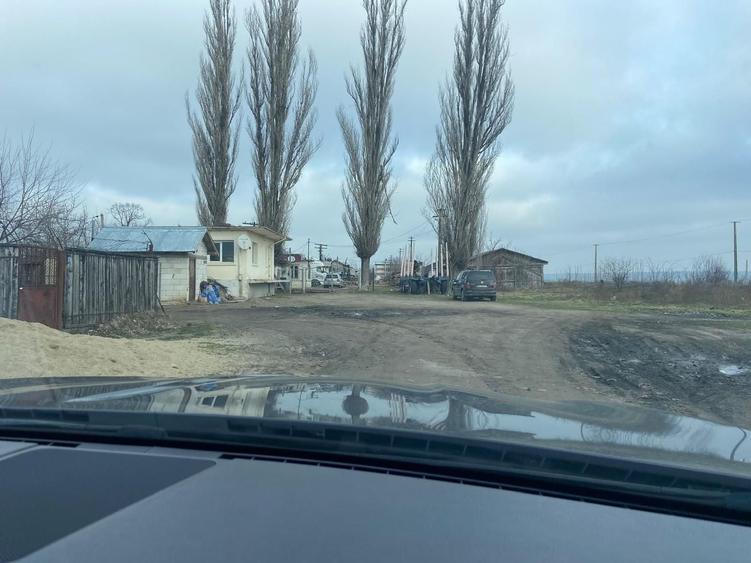 Teren Construcții intravilan de 5666 mp, în Gara Berheci