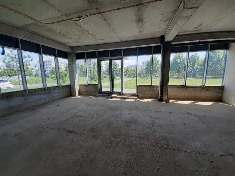Spațiu comercial, de 238 mp, în Băneasa
