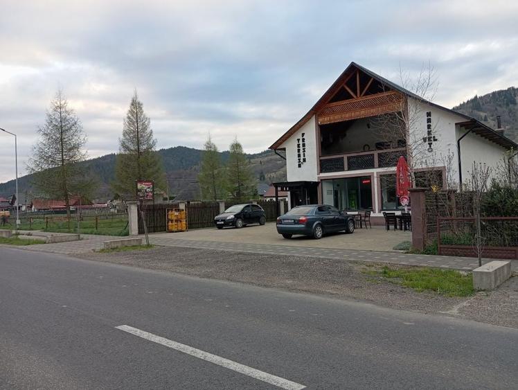Spațiu comercial, de 370 mp, în Falcău