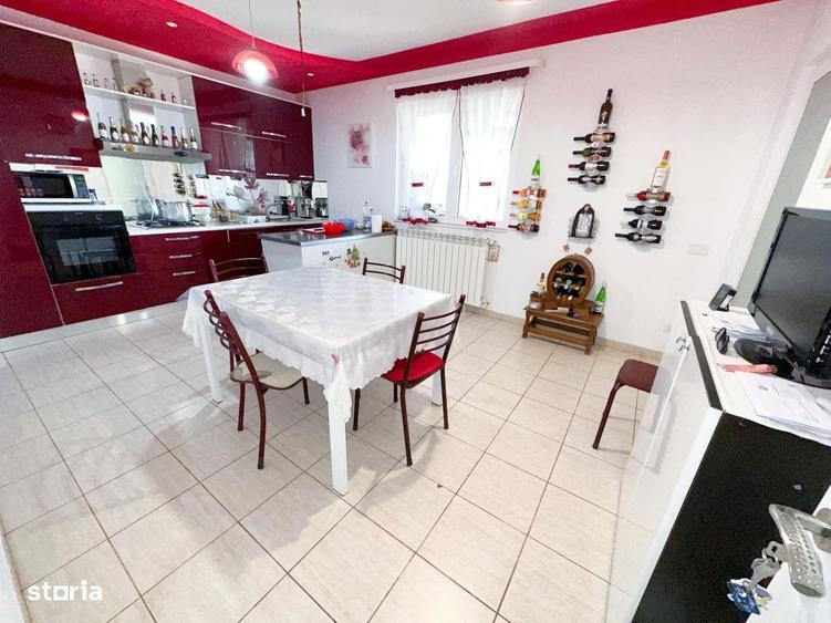 Casă cu 4 camere în Cucerdea