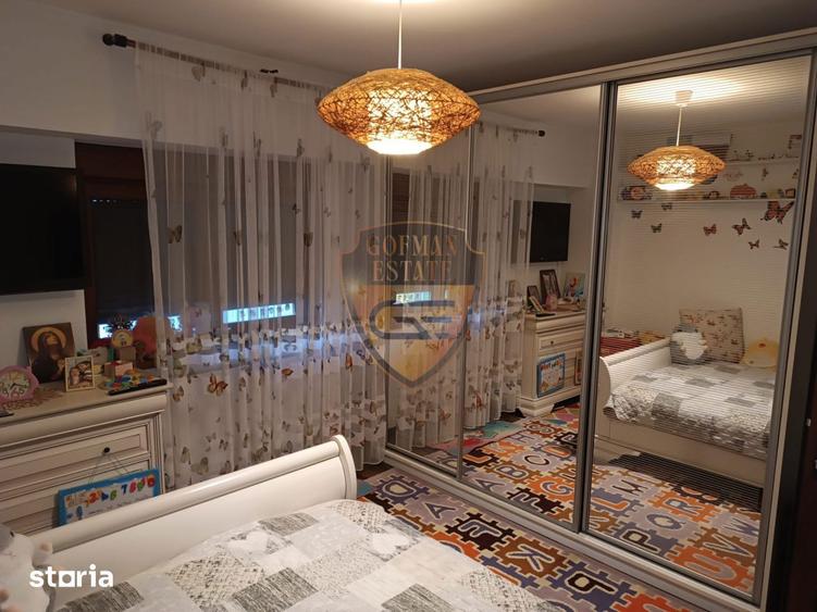 Apartament cu 2 camere, mobilat în Delfinariu