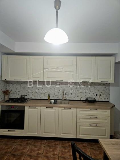Duplex cu 7 camere cu Canalizare în Cumpăna