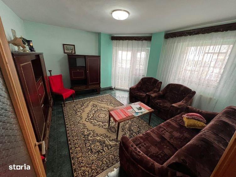 Apartament cu 2 camere decomandat, mobilat în Central