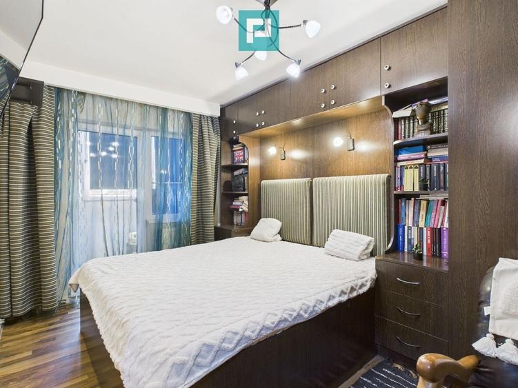 Apartament cu 3 camere decomandat, mobilat în Ultracentral