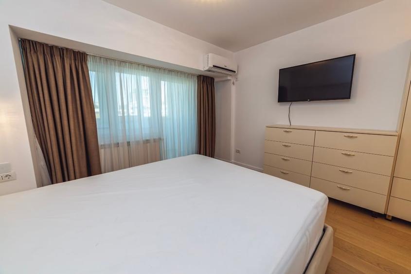 Apartament cu 4 camere, mobilat în Unirii