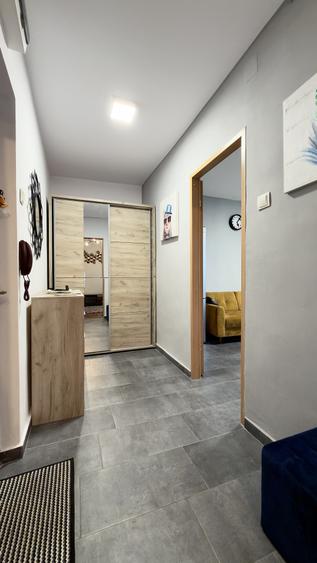Apartament cu 2 camere semidecomandat, mobilat în Lacul Tei