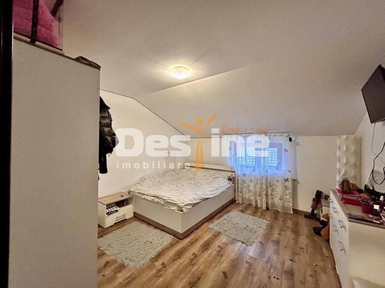 Casă individuală cu 5 camere cu Canalizare în Central