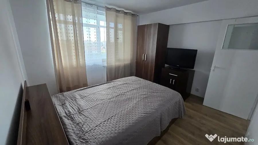 Apartament cu 2 camere semidecomandat în Progresul