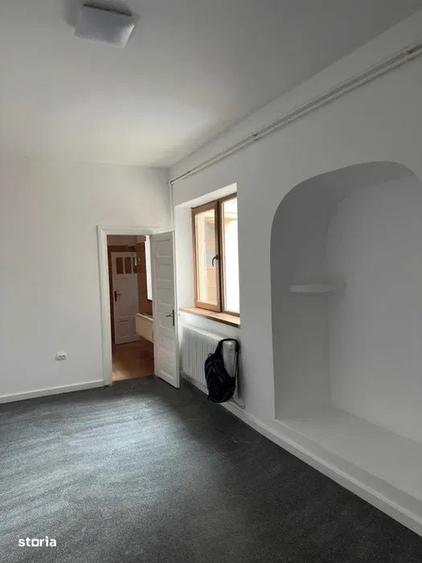 Casă cu 4 camere cu Teren 95 Mp în 13 Septembrie