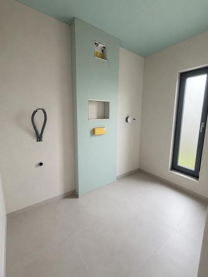 Casă individuală cu 4 camere cu Teren 497 Mp în Micești