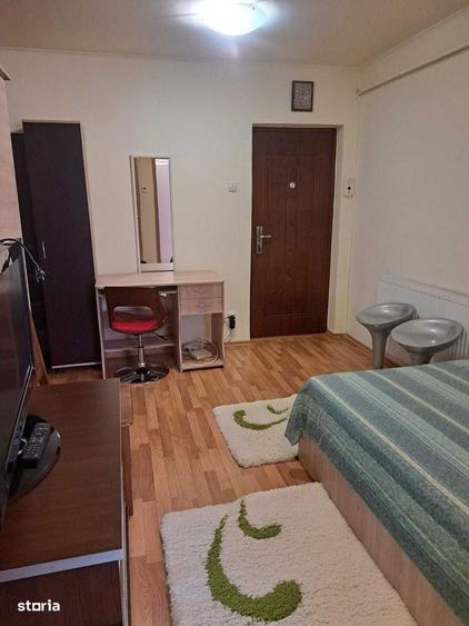 Apartament cu 2 camere, mobilat în Nicolina