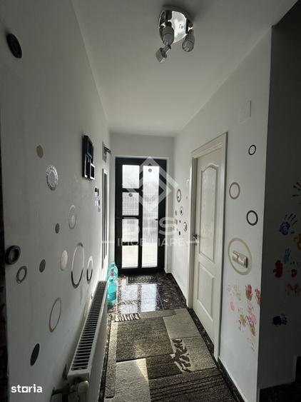 Casă cu 4 camere cu Teren 470 Mp în Central