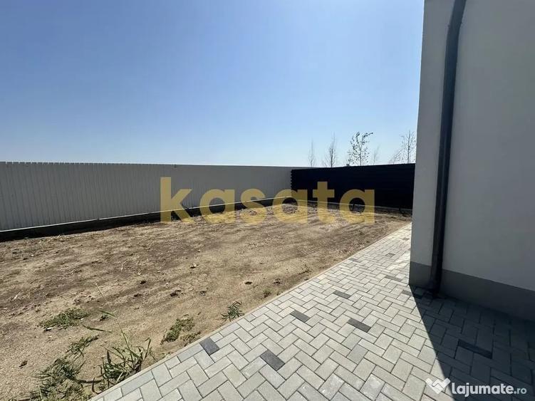 Casă cu 4 camere cu Teren 400 Mp în Domnești