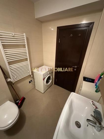 Apartament cu 2 camere semidecomandat, mobilat în Dobroești