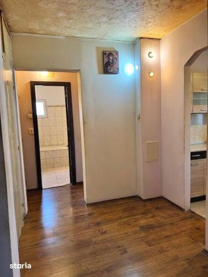 2 camere decomandat etaj 1 din 4 cu boxa , 106.000Euro! - 1