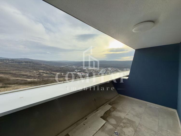 Apartament cu 3 camere semidecomandat în Zorilor