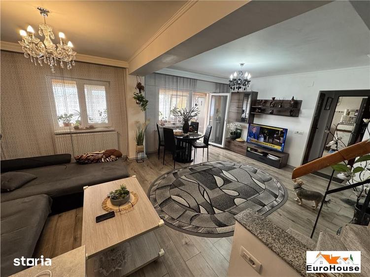 Apartament cu 5 camere în Cetate