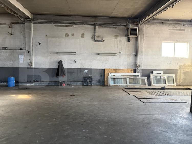 Spațiu comercial, de 900 mp, în Exterior Nord