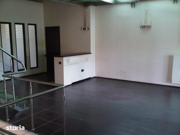 Apartament cu 4 camere în Domenii