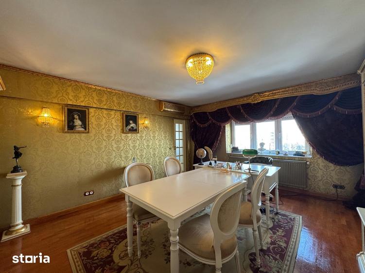 Apartament cu 3 camere decomandat în Unirii