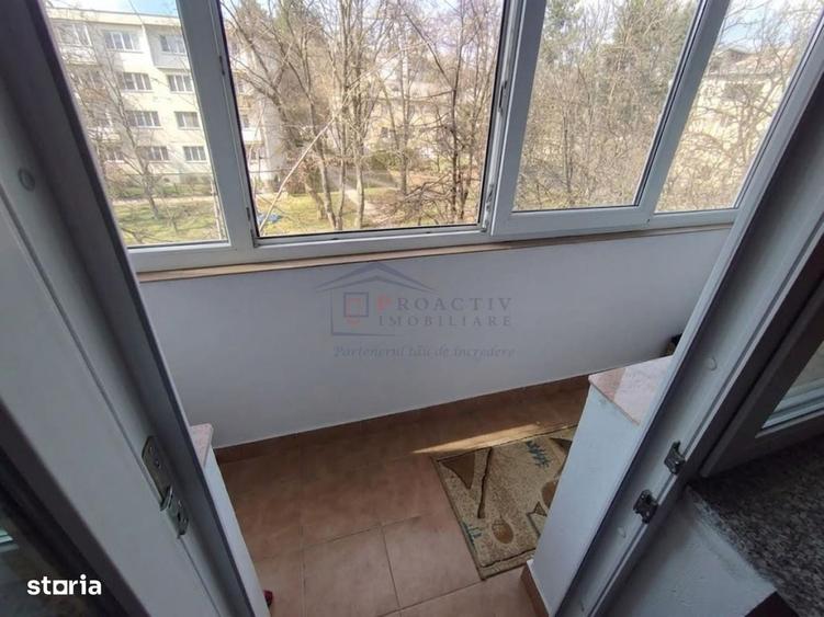 Apartament cu 2 camere semidecomandat în Paltin