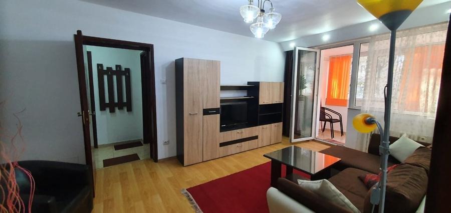 Apartament cu 2 camere semidecomandat în Berceni