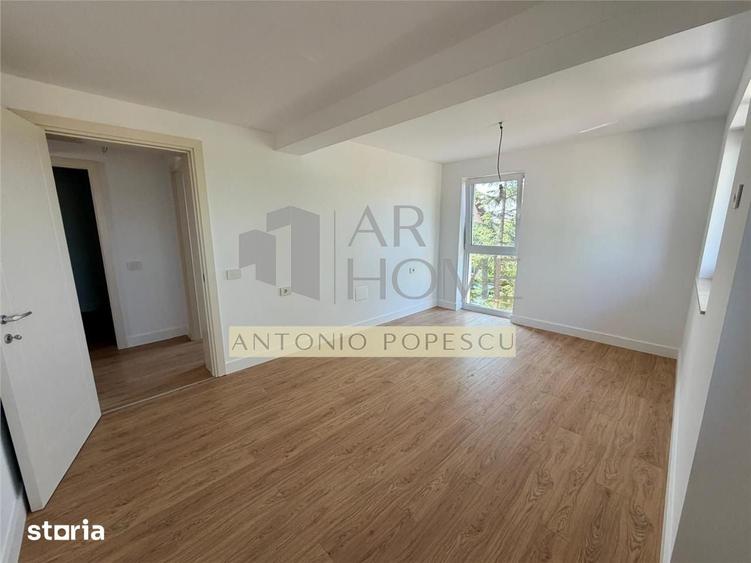 Casă cu 5 camere cu Teren 250 Mp în Păulești