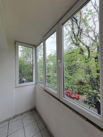 Apartament cu 2 camere decomandat în Drumul Sării