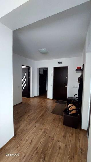 Apartament cu 4 camere decomandat în Obcini