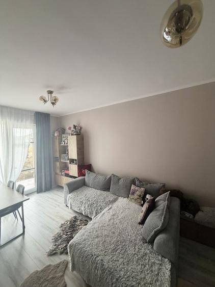 Apartament cu 2 camere în Florești
