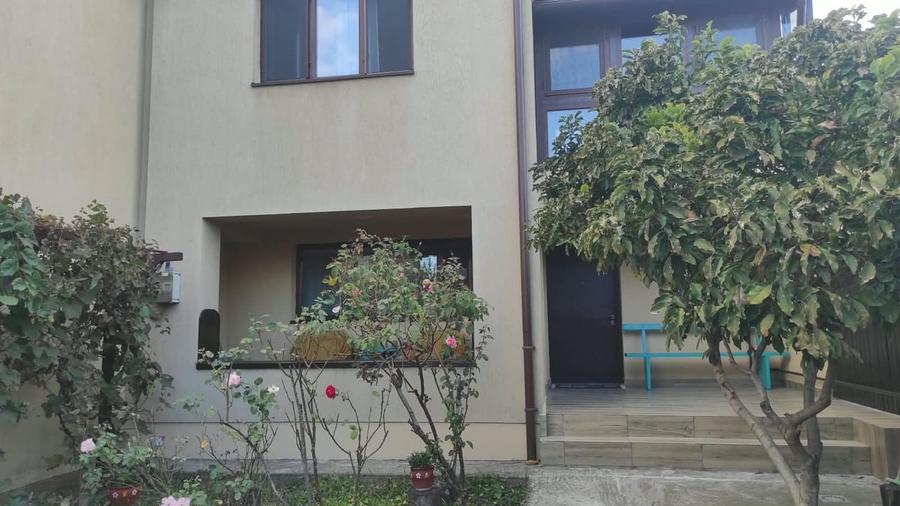 Casă cu Teren 60 Mp în Andronache
