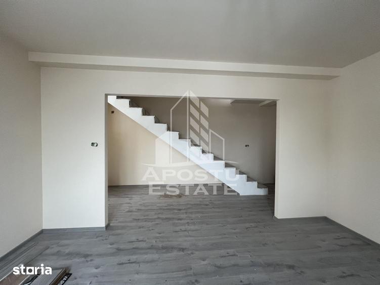 Casă cu 4 camere cu Teren 350 Mp în Moșnița Nouă
