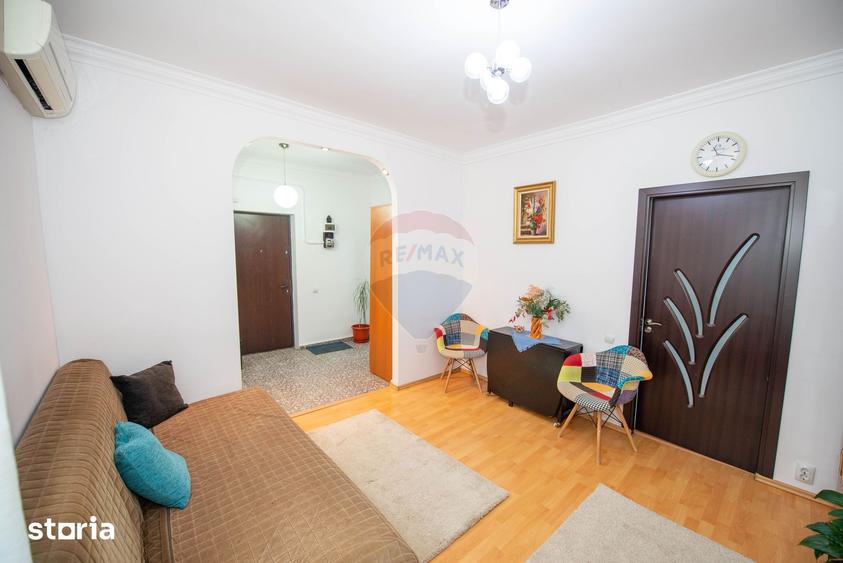 Apartament cu 2 camere nedecomandat în Grivița
