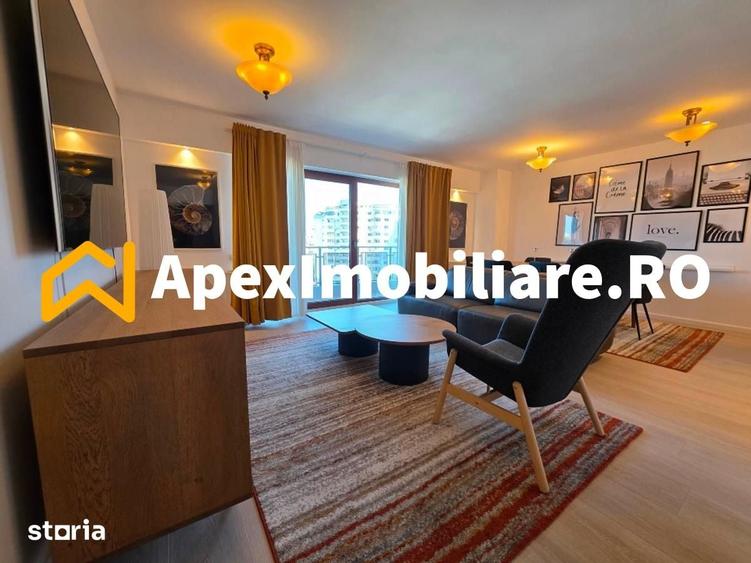 Apartament cu 4 camere semidecomandat în Centrul Civic
