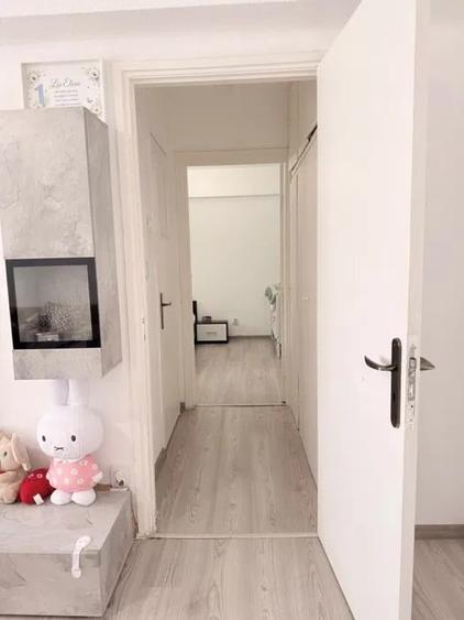 Apartament cu 2 camere semidecomandat în Vatra Luminoasă