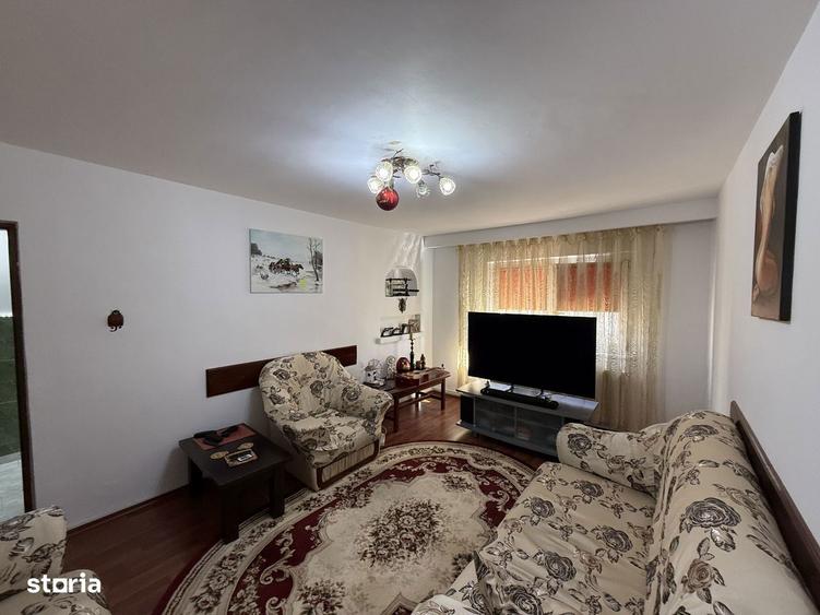 Apartament cu 3 camere decomandat, mobilat în Tomis Nord