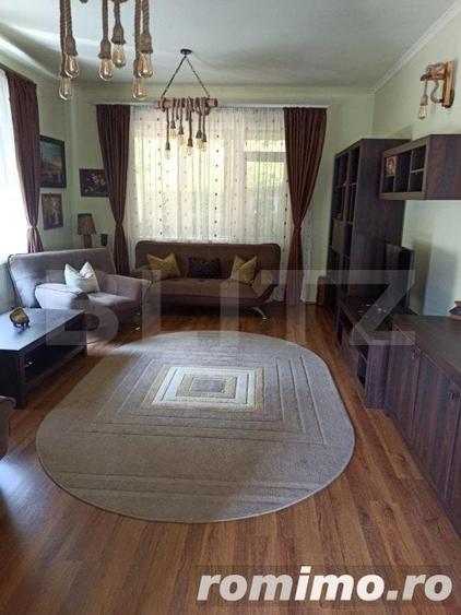 Casă cu 8 camere cu Teren 2800 Mp în Corunca