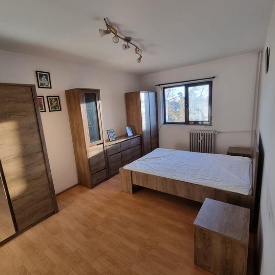Apartament cu 2 camere decomandat în Democrației