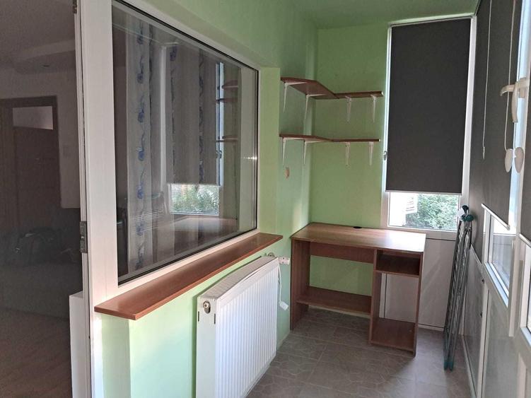 Apartament cu 2 camere semidecomandat în Lipovei