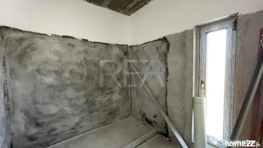 Casă cu 3 camere cu Teren 500 Mp în Central