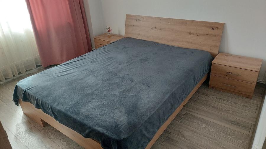 Apartament cu 3 camere decomandat în Radu Negru