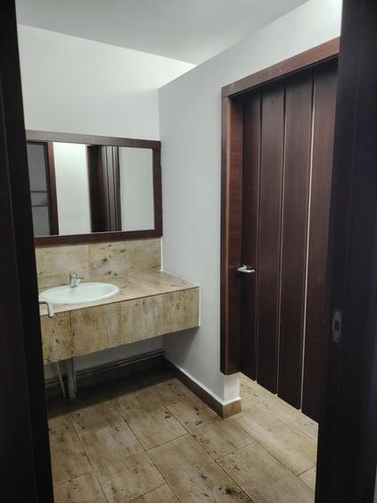 Spatiu pretabil pentru clinica medicala, 200 mp, parcare - 3