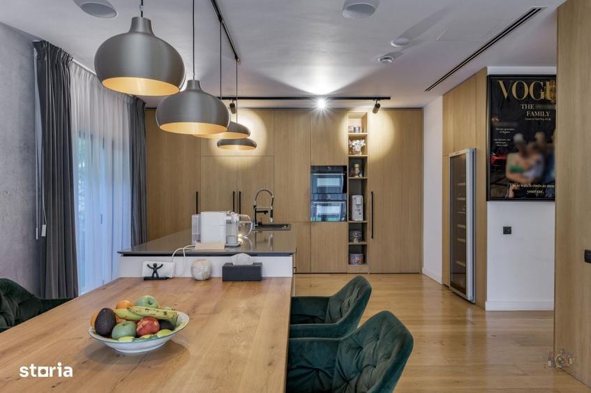 Casă cu 4 camere cu Teren 496 Mp în Central