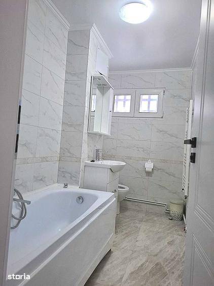 Apartament cu 2 camere în Podu Roș